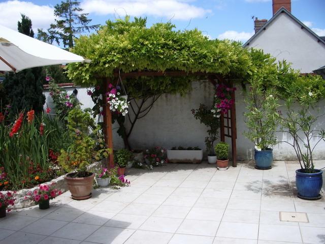 Les Glycines Bed and Breakfast Plaimpied-Givaudins Exteriör bild